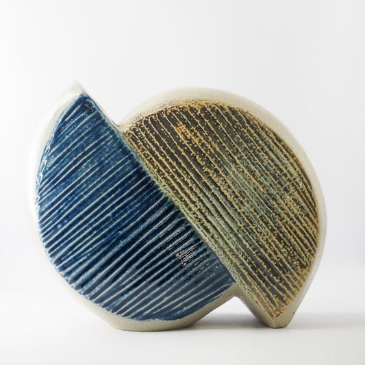Mashiko Shioyaki Broken Circle Vase