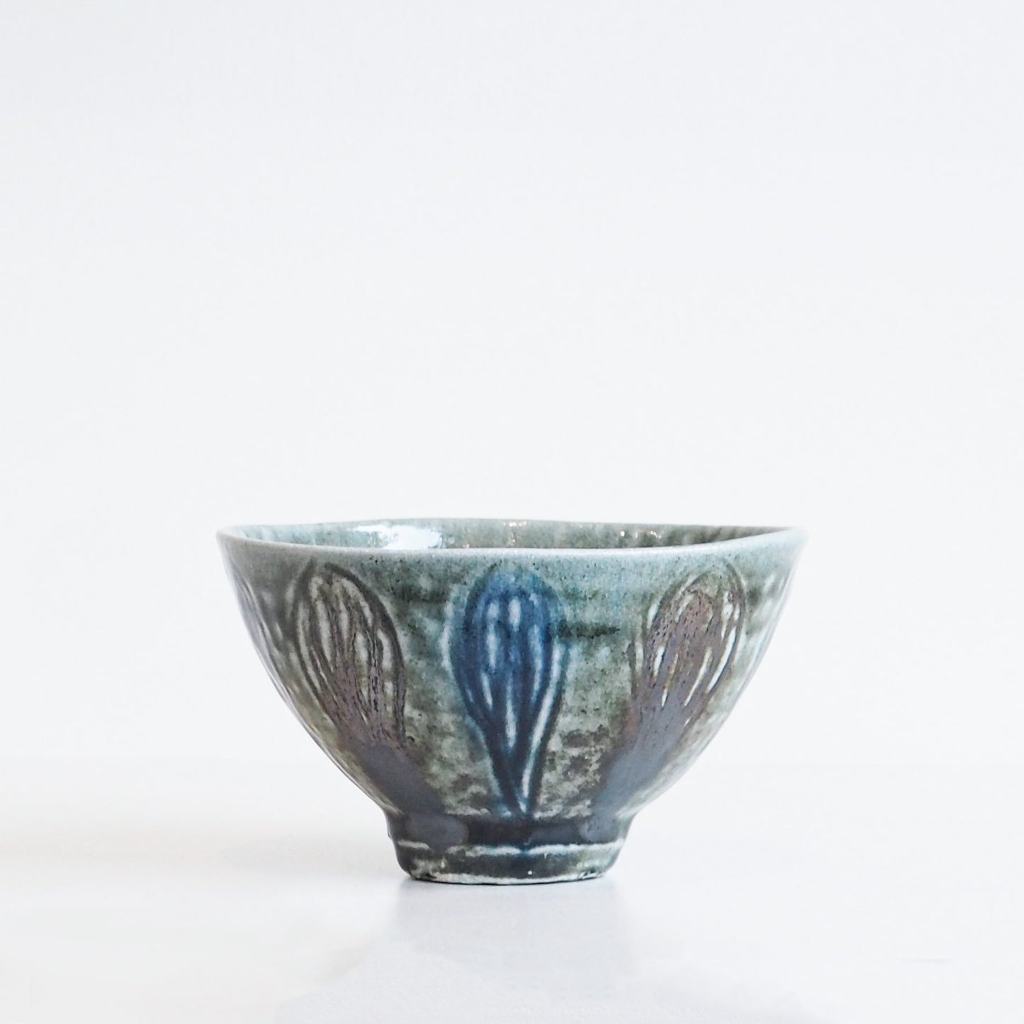 Mashiko Curved Shioyaki Tea Bowl