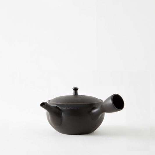 Hand Thrown Black Kyusu from Tokoname - Tama Hikaru