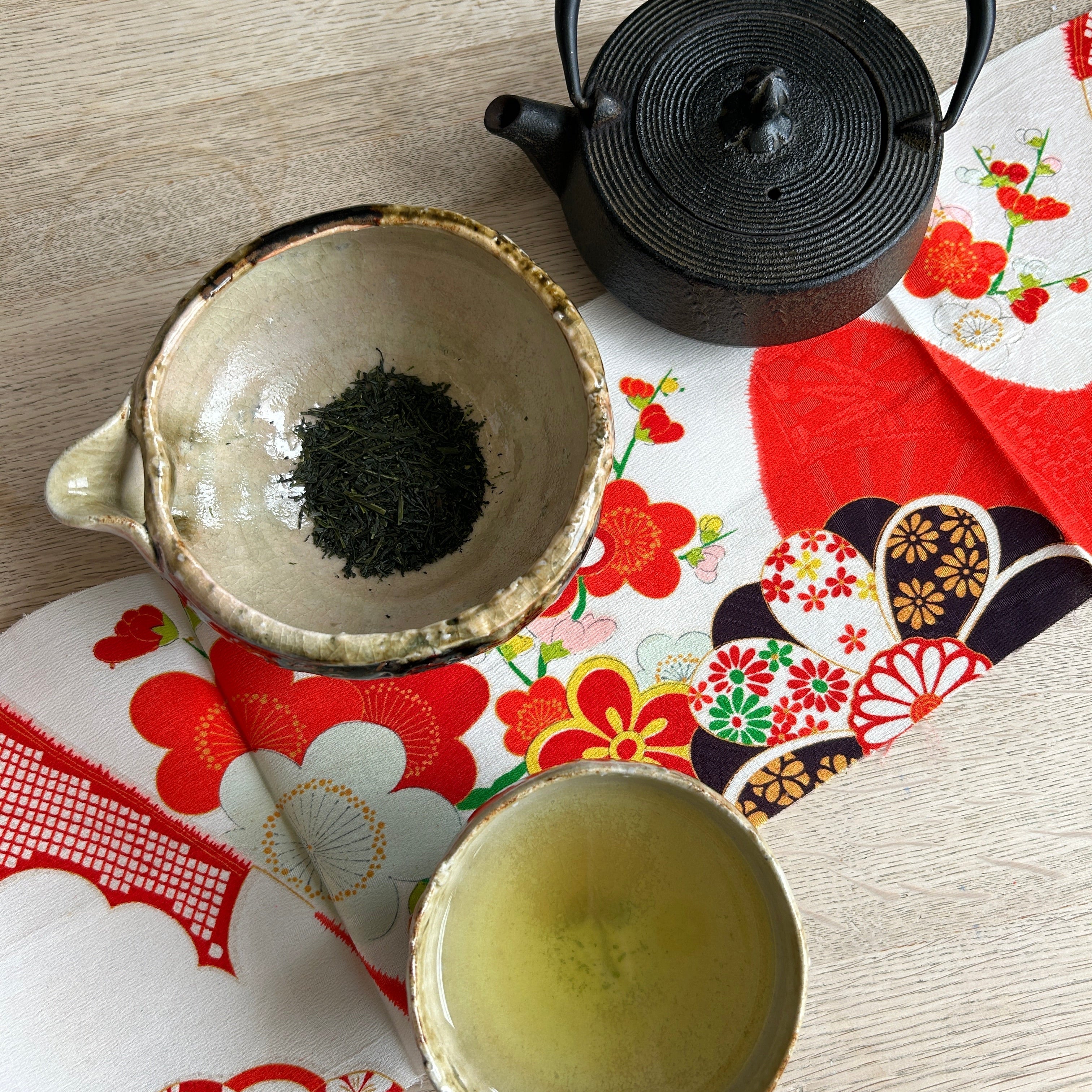 Gyokuro vs Sencha. The Battle of the Teas.
