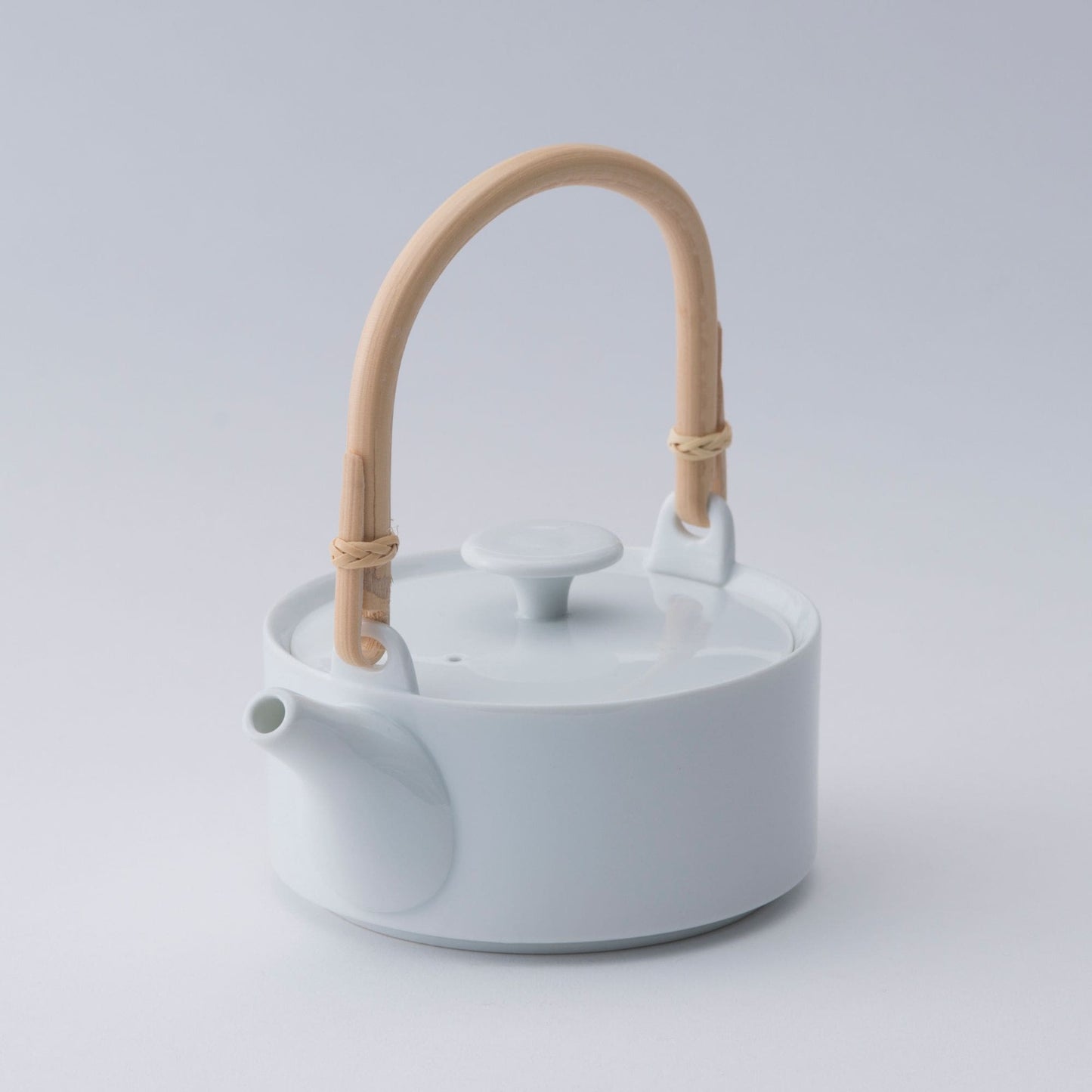 White Porcelain Dobin Teapot