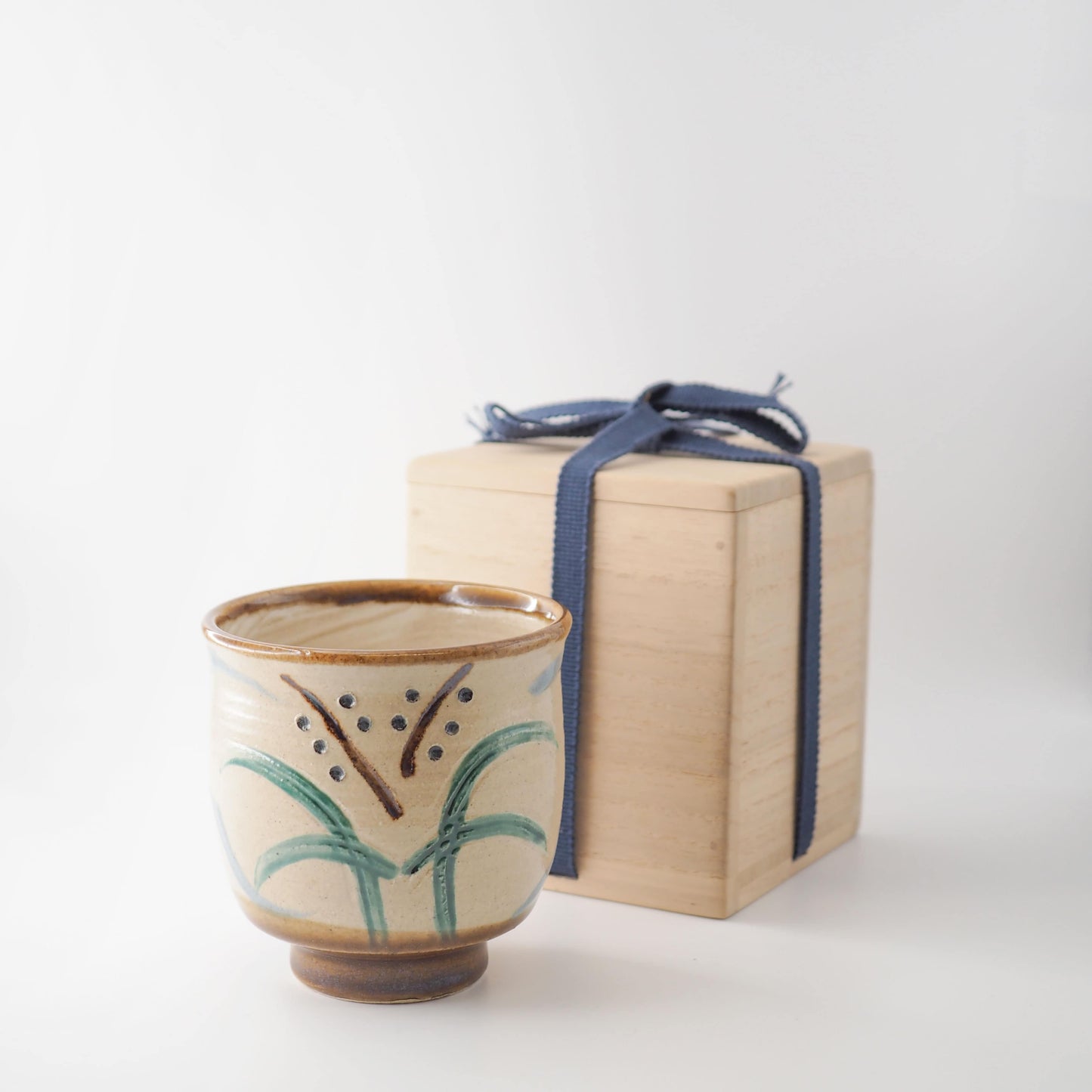 Handcrafted Yunomi Tea Cup by Akashi Shosaku