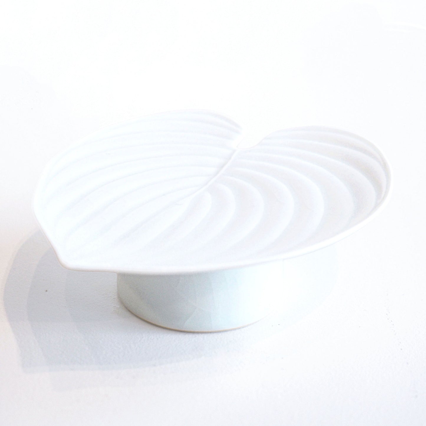 Lotus Pedestal Plates