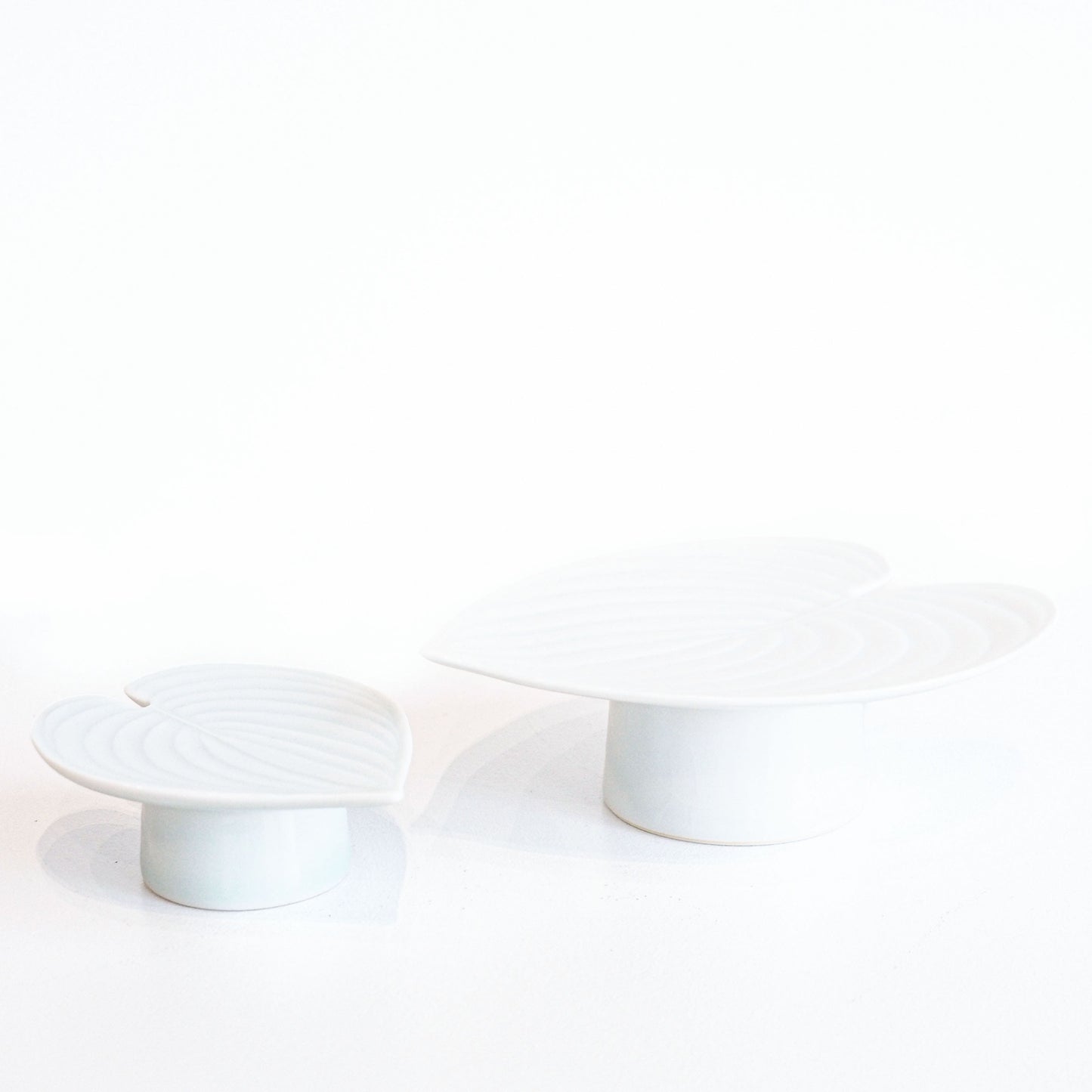 Lotus Pedestal Plates