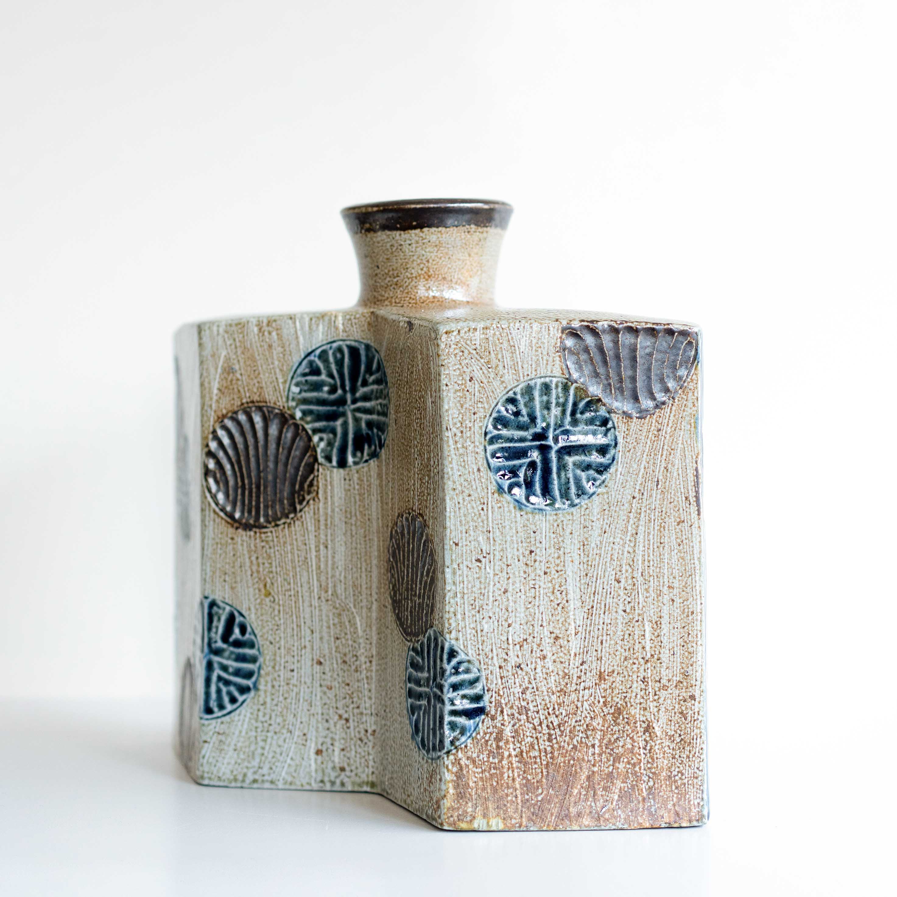 Tomoo Hamada Vase